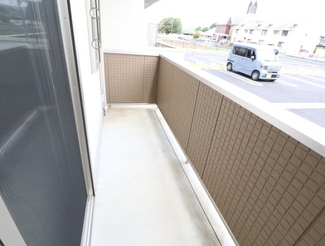 熊本市東区長嶺東４丁目のアパートのバルコニー