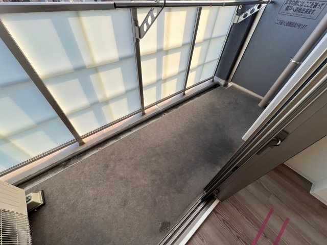 クロスレジデンス阿波座（旧名称：ｱｰﾊﾞﾈｯｸｽ阿波座駅前）のバルコニー