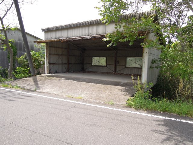 生江浜売倉庫駐車場の外観