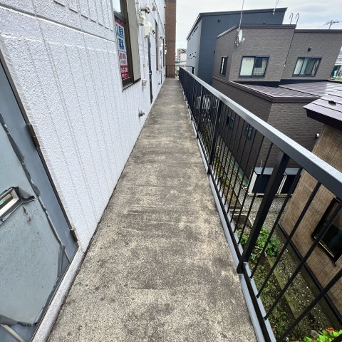 ベルシーヌ中島のロビー