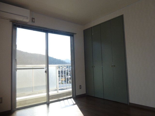 錦アトリオの寝室