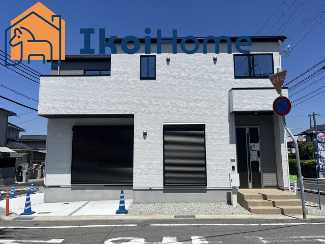 明石市松が丘1丁目　2期2号棟　新築一戸建の駐車場|●年中無休：見学時間9:00～20:00・当日予約可●駐車場はL字2台になります。普通車2台可能です