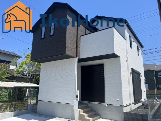 明石市松が丘　２期１号棟　新築一戸建のエントランス|●資料・カタログのご請求無料●スーパーやコンビニ、飲食店、病院など徒歩圏内の施設も多々あります。