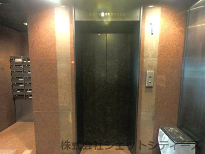 【ロビー】 | プラザ梅新別館