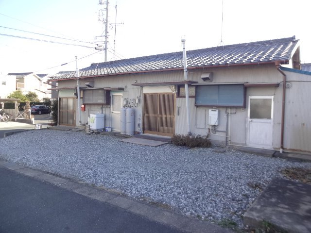 入野町16130-11貸家