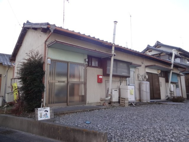 入野町16130-11貸家の外観