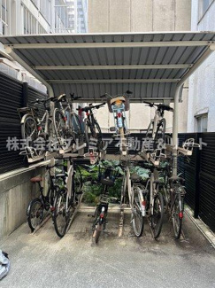 【その他共用部分】 | 屋根付き駐輪場