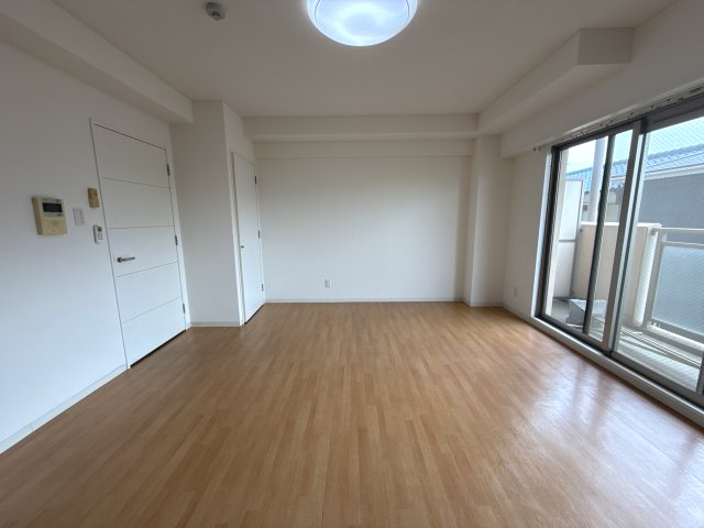 リオンドールの居間・リビング