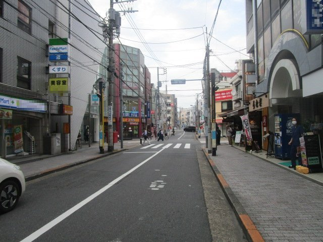 中野区弥生町２丁目の店舗事務所の周辺