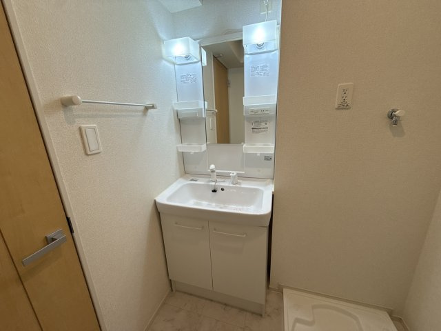 フィレール　デュ　トラジャⅥの洗面所