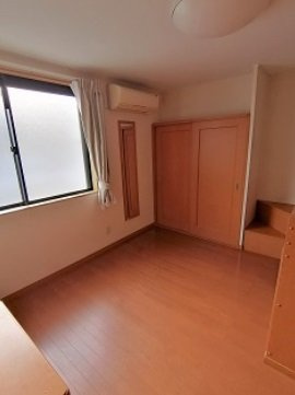 【寝室】 | レオパレスＴＯＭＩＴＡ