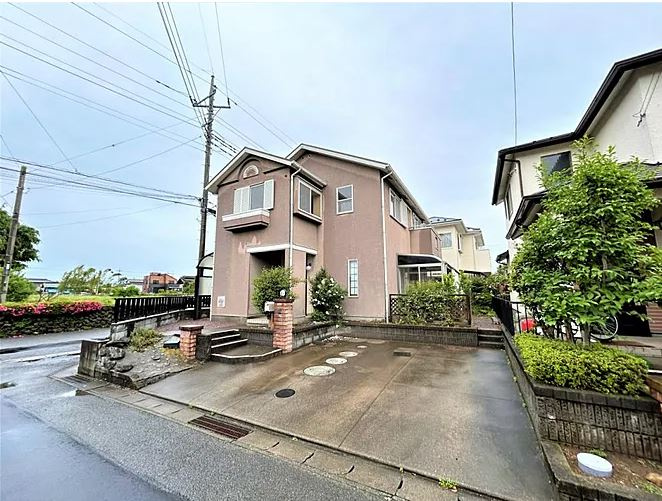 玉村町五料　中古1599の前面道路含む現地写真