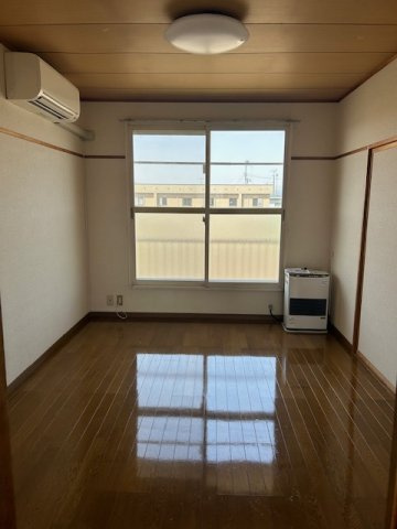 泉プリンスコートB棟の居間・リビング