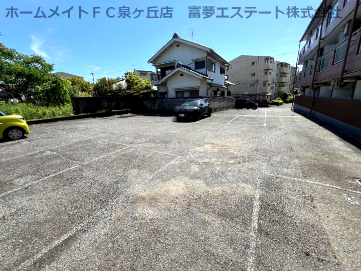 ラシャンブル福田1号館の駐車場