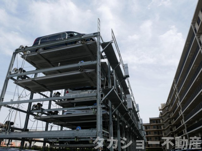 【駐車場】 | ヴェレーナシティ稲毛海岸 | カースペースがあります