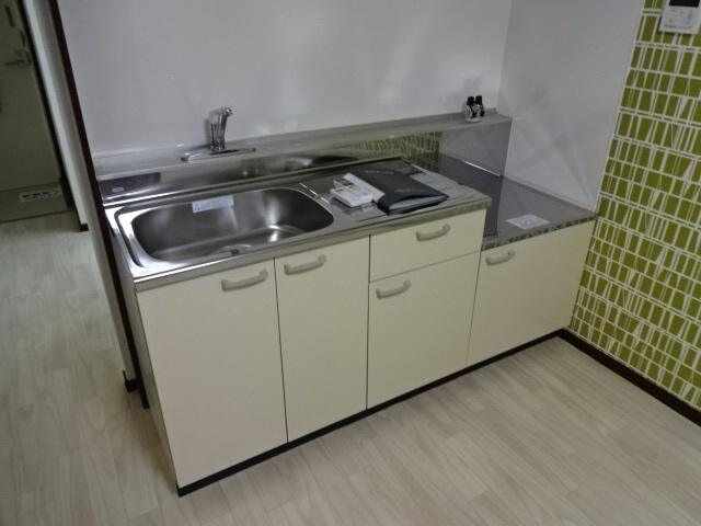 シャトー三木のキッチン