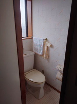 【トイレ】 | 四ヶ所中古住宅