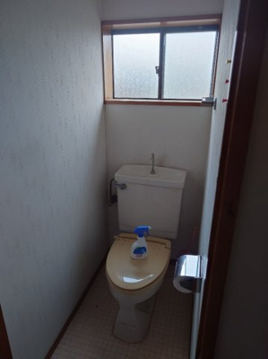 【トイレ】 | 四ヶ所中古住宅