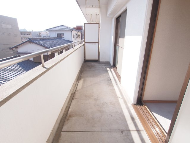 コーポ伊藤のバルコニー
