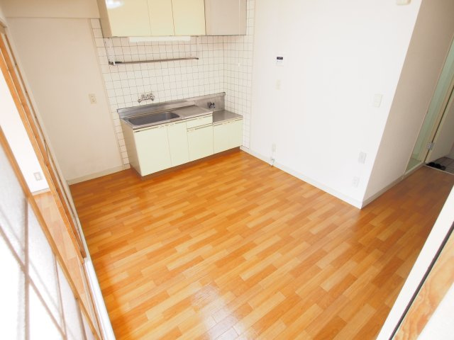 コーポ伊藤の居間・リビング