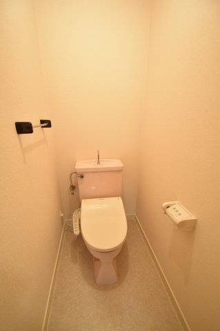 シンフォニーアネックスのトイレ|他号室参考写真