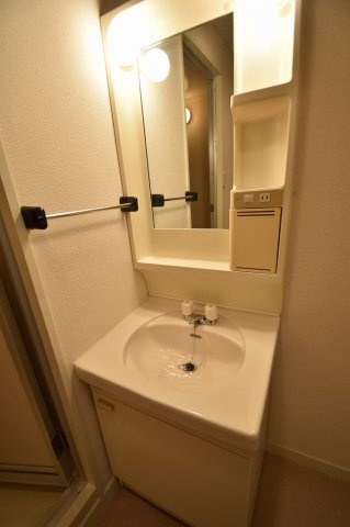 シンフォニーアネックスの洗面所|他号室参考写真