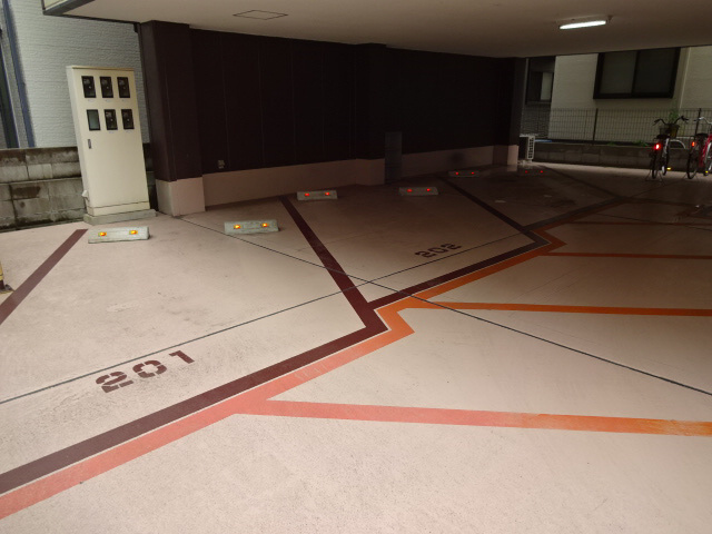 コーポはやのやの駐車場