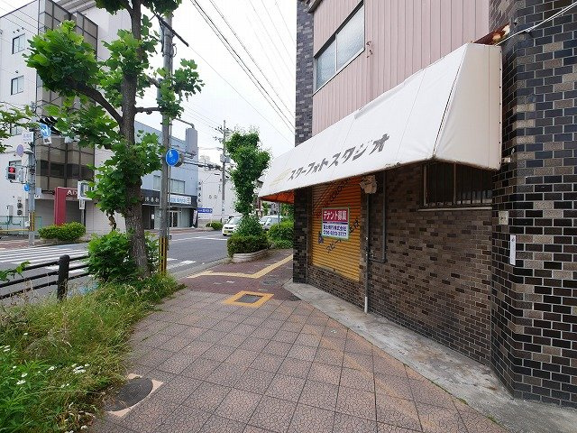 富士商行奈良ビルの周辺