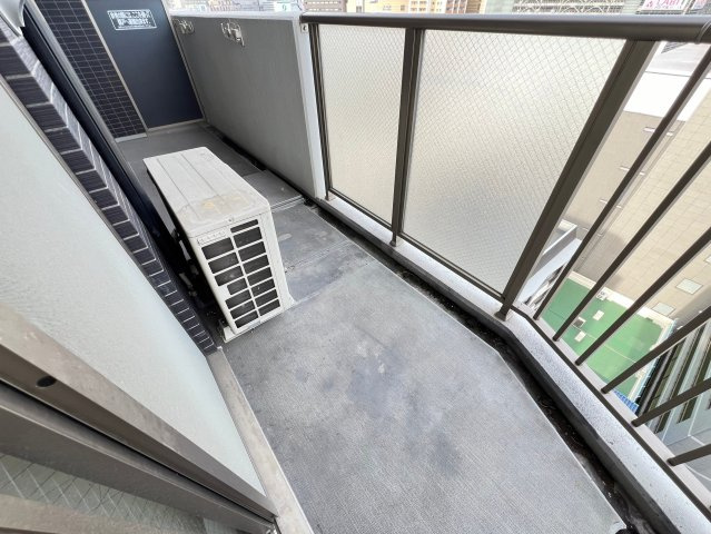 プレサンス難波ヴィータのバルコニー