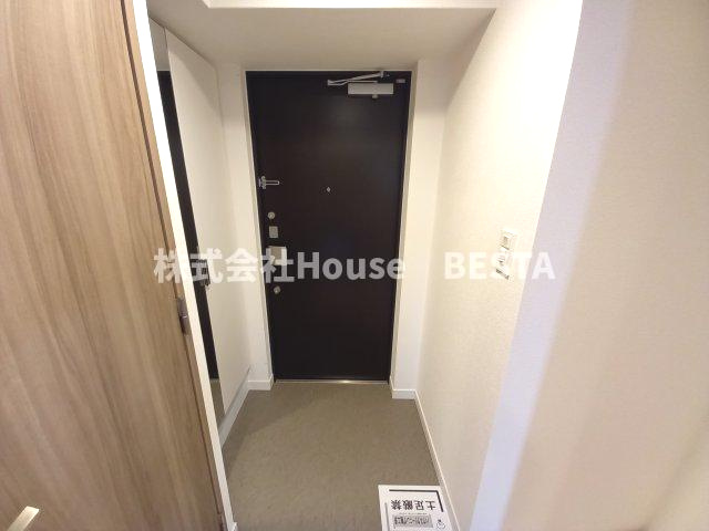 プレサンス兵庫駅前の玄関