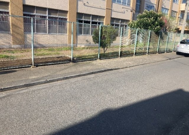 【展望】 | 桜や紅葉の名所に出かける人は多いと思いますが、家にいながら季節の移ろいを感じる生活を送りませんか？リビングや窓から見える景色が生活を彩るワンポイントに！現地から見える景色を堪能してみては如何でしょう。