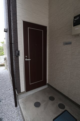 【玄関】 | ファミーユ横須賀