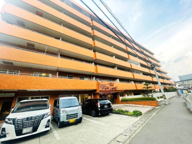 ハイラーク西京極