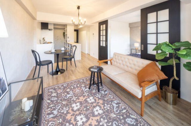 ハイラーク西京極の居間・リビング