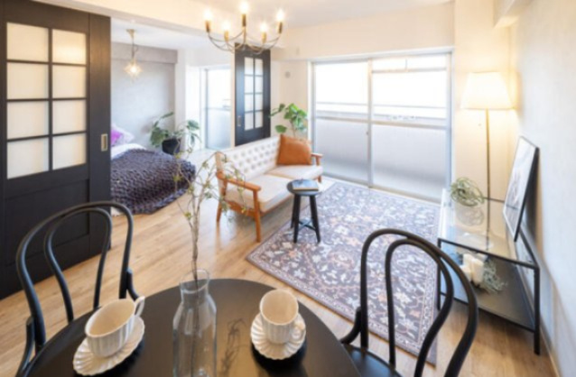 ハイラーク西京極の居間・リビング