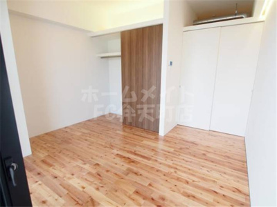 【居間・リビング】 | JJCOURT市元 | こちらの居間で趣味の時間をお楽しみください