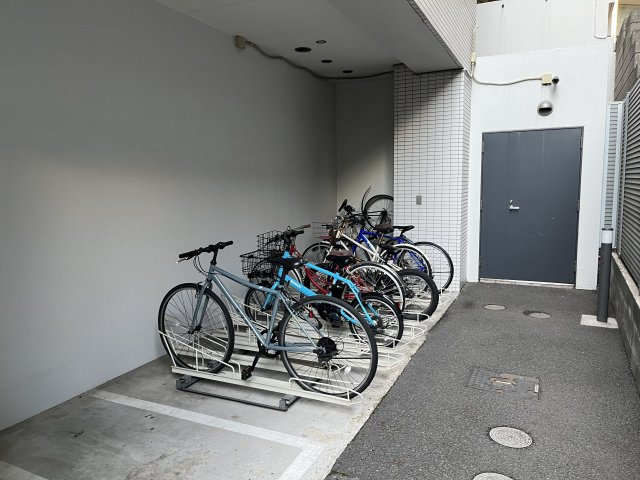 【その他共用部分】 | キャビンアリーナ南青山 | 敷地内駐輪場です