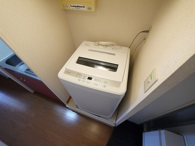 レオパレスナップロイヤルの設備|洗濯機置き