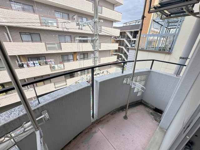 神宮吉田マンションのバルコニー
