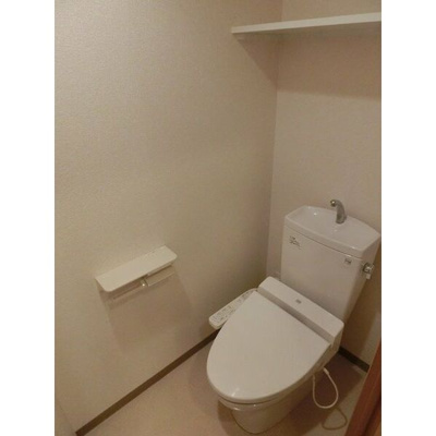 【トイレ】 | シェーネブルグ | 別号室の写真になります。現況優先。
