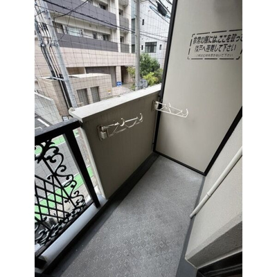 【バルコニー】 | スタシオン大濠公園 | 別号室の写真になります。現況優先。
