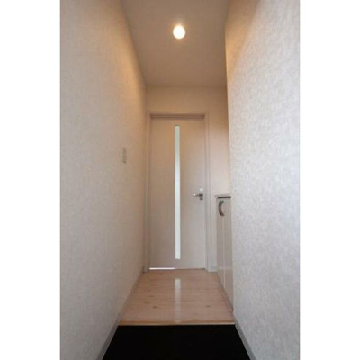 【玄関】 | マーキーズ空港前 | 別号室の写真になります。現況優先。