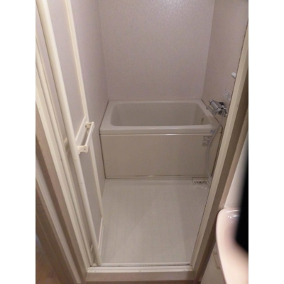 【浴室】 | メルクリオ西新 | 別号室の写真になります。現況優先。