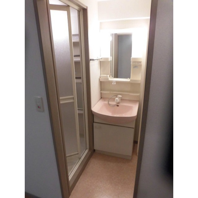 【洗面所】 | メルクリオ西新 | 別号室の写真になります。現況優先。