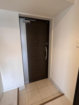 【玄関】 | ウインステージ箱崎Ⅱ | 別号室の写真になります。現況優先。