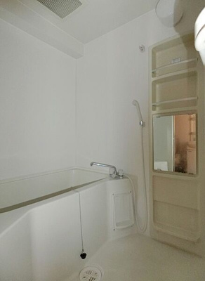 【浴室】 | ピュアドーム箱崎ステーション | 別号室の写真になります。現況優先。