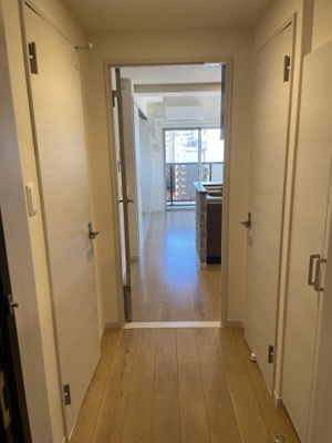 【玄関】 | Modern Palazzo 美野島NEURO | 別号室の写真になります。現況優先。