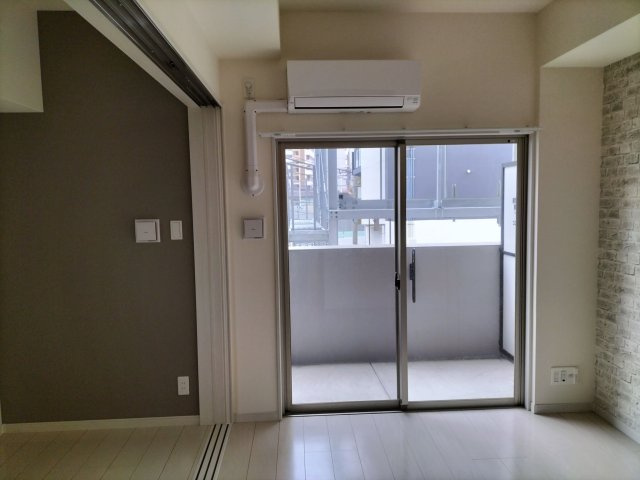 【バルコニー】 | Modern Palazzo 美野島NEURO | 別号室の写真になります。現況優先。
