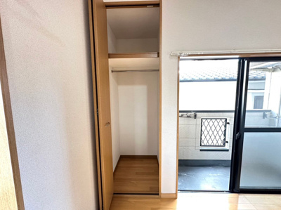 【収納】 | クオリティ荒江２ | 別号室の写真になります。現況優先。