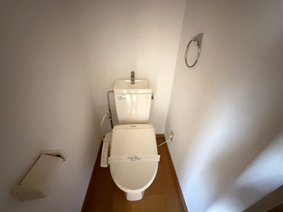 【トイレ】 | クオリティ荒江２ | 別号室の写真になります。現況優先。